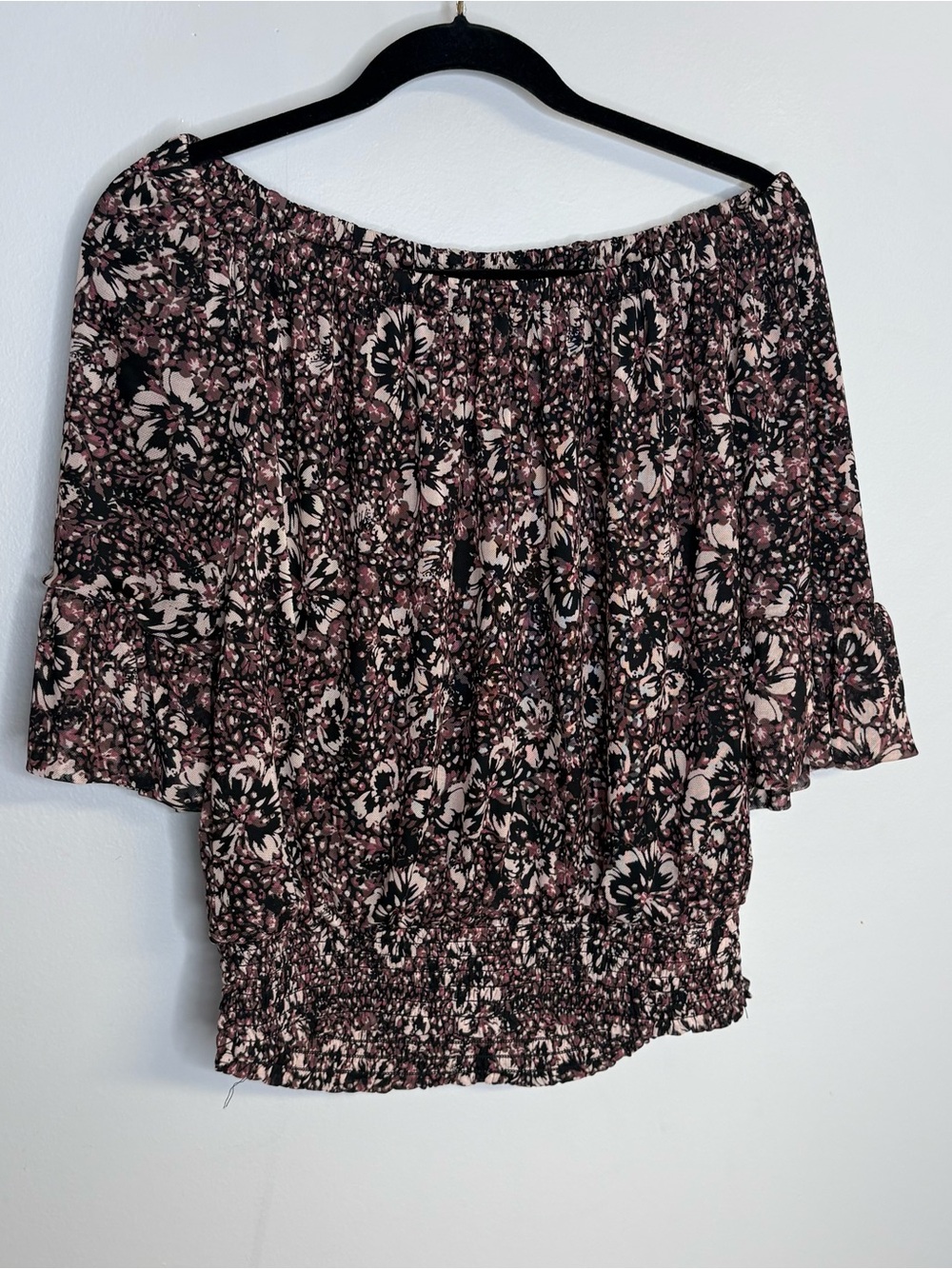 Evereve Black & Pink Off-Shoulder Floral Blouse